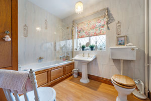 Photo 9- click for photo gallery